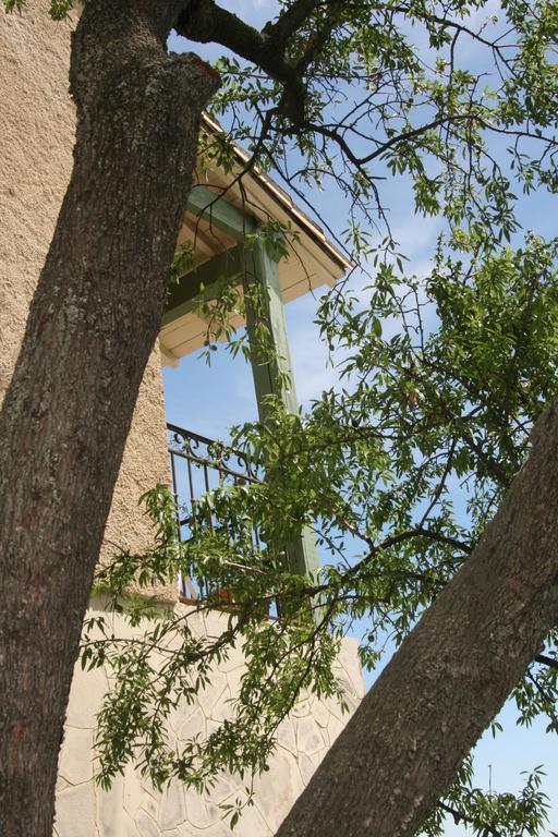 Les Amandiers Bed and Breakfast Calvisson Exterior foto