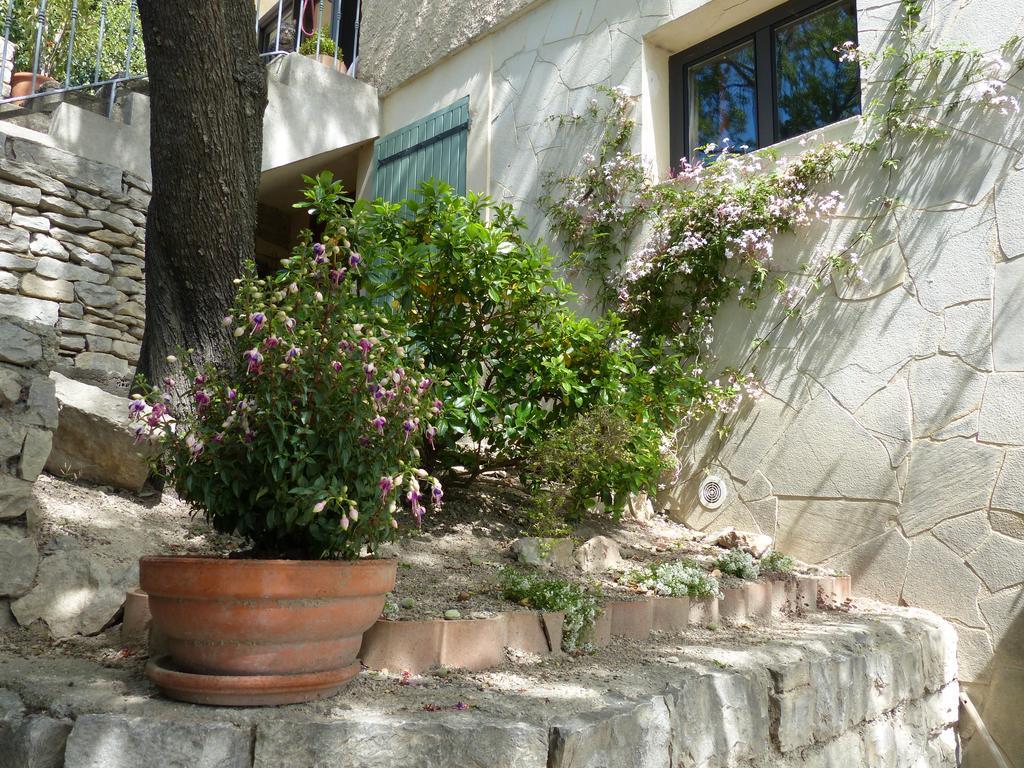 Les Amandiers Bed and Breakfast Calvisson Exterior foto
